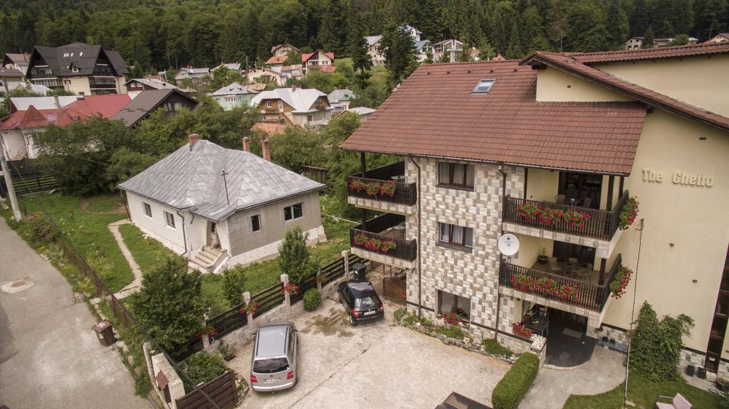 ホテル The Ghetto Buşteni エクステリア 写真
